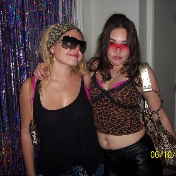 Meet your Posher, Valentina - Picture 2 of 5